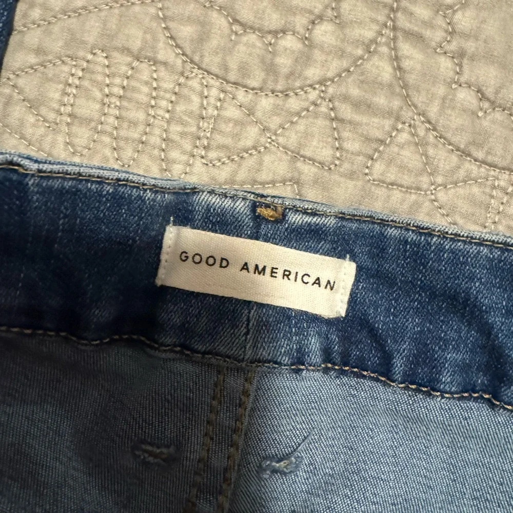 Like-New Good American Good Legs Dark Wash Skinny Jeans Size 28 - Picture 4 of 6